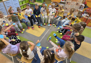„ Każdy swoją kropkę ma ….” - Międzynarodowy Dzień Kropki w grupie IX