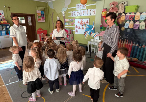 Już od dzisiaj przyrzekamy, że przedszkole pokochamy! Pasowanie na przedszkolaka w grupie I