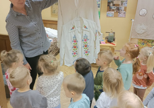 Wizyta w przedszkolnym mini – muzeum „Na szlaku historii” – Grupa I