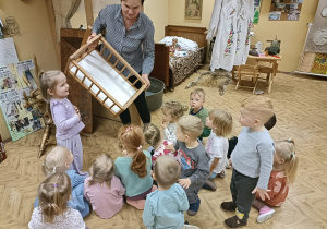 Wizyta w przedszkolnym mini – muzeum „Na szlaku historii” – Grupa I