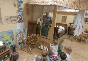 Wizyta w przedszkolnym mini – muzeum „Na szlaku historii” – Grupa I