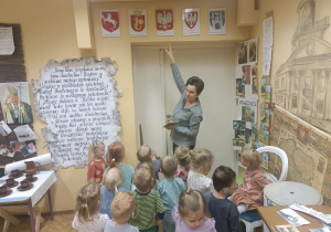 Wizyta w przedszkolnym mini – muzeum „Na szlaku historii” – Grupa I