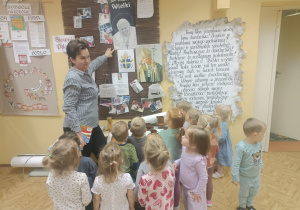 Wizyta w przedszkolnym mini – muzeum „Na szlaku historii” – Grupa I