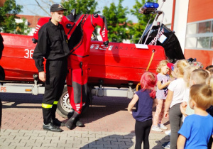 Wycieczka gr. XII do Jednostki Ratowniczo - Gaśniczej nr 2 Państwowej Straży Pożarnej w Koninie