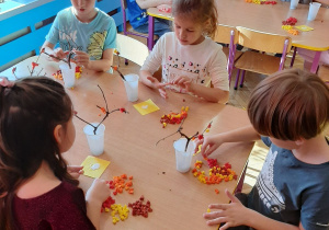 „Jestem przyjacielem drzewa” – projekt edukacyjny w grupie VII