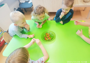 DZIEŃ PLUSZOWEGO MISIA -zajęcia koleżeńskie w gr. XI i XII