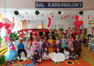 Bal karnawałowy