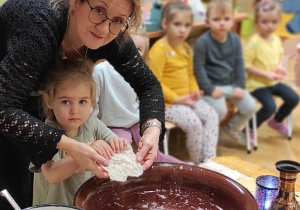 Andrzejkowa magia światła w grupie I