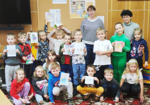 "Gdzie mieszkają mole książkowe?"- czyli gr. XI i XII z wizytą w bibliotece