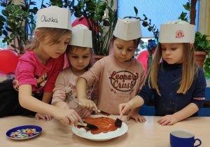 Tłusty Czwartek, sensorycznie i plastycznie w gr. IV