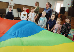 Z wizytą w Szkole Podstawowej nr 1- czyli zwiedzamy...i poznajemy pracę mamy Kornelki- gr. XII