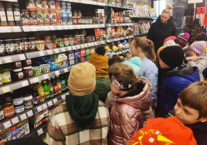 "Skąd się biorą produkty ekologiczne?"- program edukacyjny w gr. XII