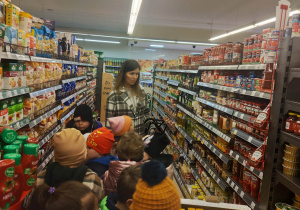 "Skąd się biorą produkty ekologiczne?"- program edukacyjny w gr. XII