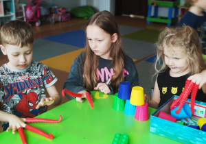 „W planszówki gramy i mózg usprawniamy!"- gr. XII i fajne poniedziałki z grami planszowymi