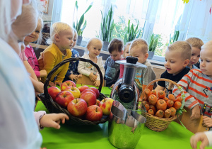 "Jak smakuje jesień...?", czyli owoce i warzywa kulinarnie w gr. XII