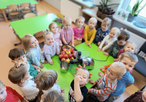 "Jak smakuje jesień...?", czyli owoce i warzywa kulinarnie w gr. XII