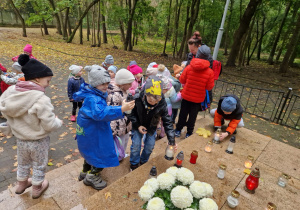 …PAMIĘTAMY … - grupa IX i X w akcji MEiN „ SZKOŁA PAMIĘTA”