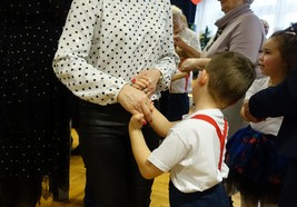 Kochamy Was - koncert życzeń dla Babci i Dziadka w gr. V