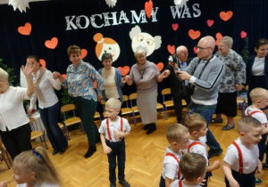 Kochamy Was - koncert życzeń dla Babci i Dziadka w gr. V