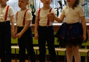 Kochamy Was - koncert życzeń dla Babci i Dziadka w gr. V