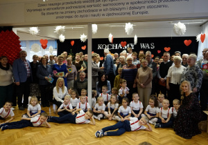 Kochamy Was - koncert życzeń dla Babci i Dziadka w gr. V