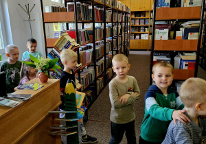 Z wizytą w bibliotece grupa V