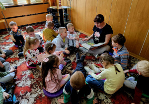 Z wizytą w bibliotece grupa V