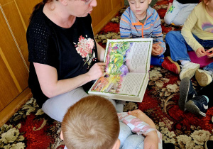 Z wizytą w bibliotece grupa V