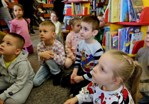 Z wizytą w bibliotece grupa V