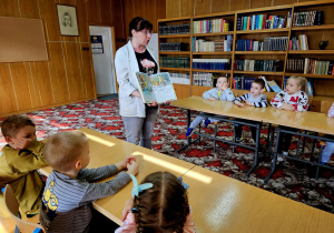 Z wizytą w bibliotece grupa V