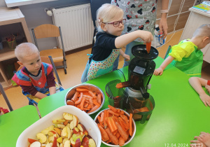 Projekt edukacyjny „WIOSENNIE, ZDROWO, WARZYWNIE, OWOCOWO” w GR XII