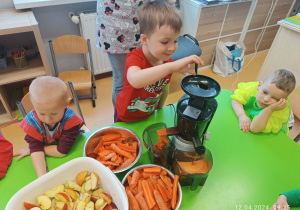 Projekt edukacyjny „WIOSENNIE, ZDROWO, WARZYWNIE, OWOCOWO” w GR XII