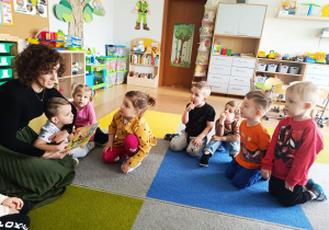 „Tydzień Zdrowego czytania na planecie Ziemia"- akcja czytelnicza w gr. XII