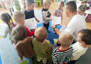 „Tydzień Zdrowego czytania na planecie Ziemia"- akcja czytelnicza w gr. XII