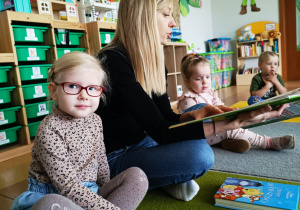 „Tydzień Zdrowego czytania na planecie Ziemia"- akcja czytelnicza w gr. XII