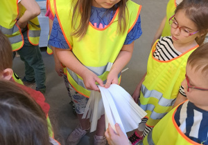 „Jak powstaje książka?”- wycieczka grupy VII do Księgarni i Hurtowni Taniej Książki w Żychlinie i Konińskiej Drukarni Dziełowej w Koninie