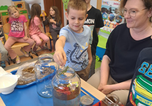 "Dbajmy o naszą planetę..." - projekt edukacyjne w grupie IX