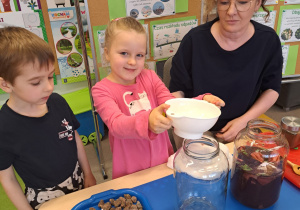 "Dbajmy o naszą planetę..." - projekt edukacyjne w grupie IX