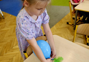 "Czyste powietrze wokól nas"- realizacja programu edukacyjnego w grupie V