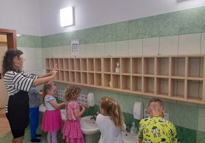„Skąd się biorą produkty ekologiczne” - gr. IX