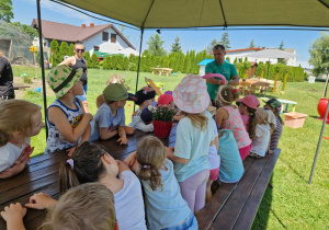 Dzień Dziecka z ALPAKAMI i innymi zwierzakami w Poniatówku – grupa X