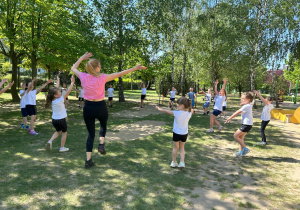 Podwórkowa zumba gr. VII