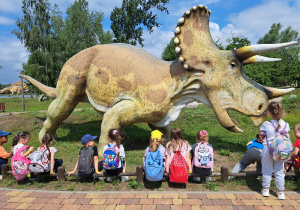 Wycieczka do Rodzinnego Parku Rozrywki „ZAUROLANDIA” w Rogowie- gr. VII