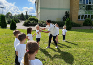 "Sport to zdrowie" - zajęcia ruchowo - sportowe w gr. III