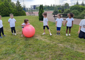 "Sport to zdrowie" - zajęcia ruchowo - sportowe w gr. III