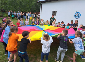 „Pożegnajmy się"- piknik integracyjny z rodzicami w Pradolinie- gr. VII