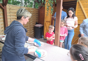 „Pożegnajmy się"- piknik integracyjny z rodzicami w Pradolinie- gr. VII