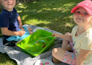 Zabawy na świeżym powietrzu w grupie I