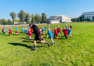 „Każdy może być Olimpijczykiem” – Dzień Przedszkolaka na sportowo w grupie XI i XII