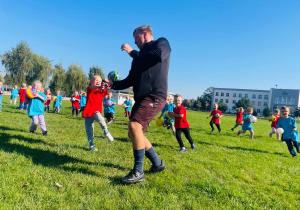 „Każdy może być Olimpijczykiem” – Dzień Przedszkolaka na sportowo w grupie XI i XII